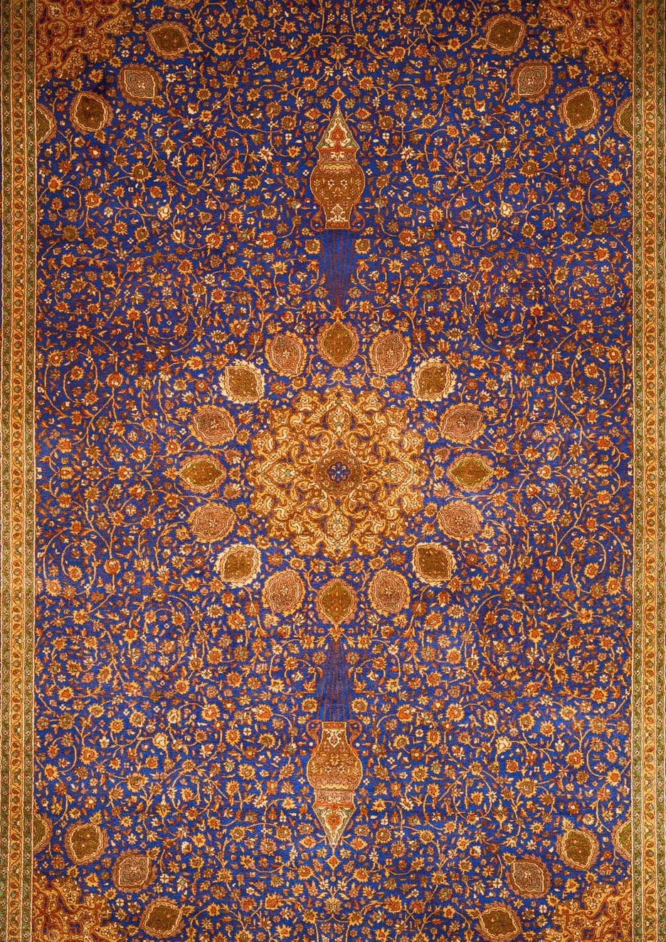 Kashmiri carpet vs Persian carpet: what is the difference?